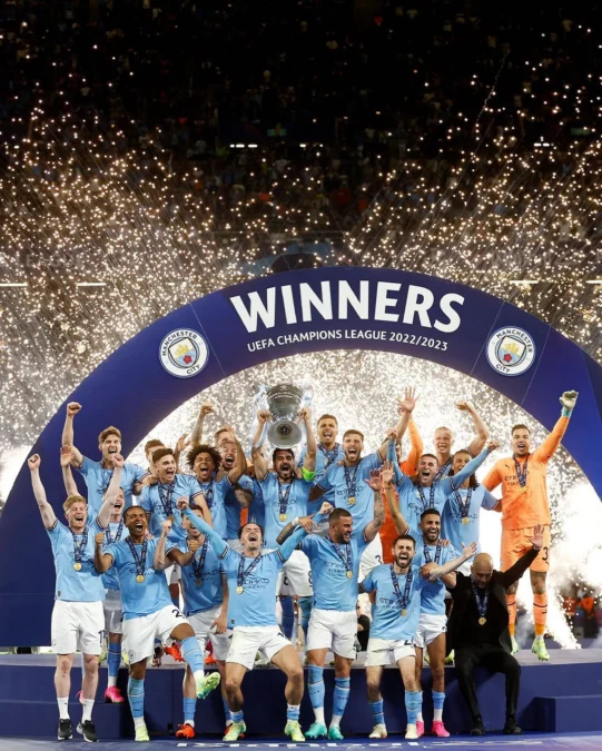 Manchester City keluar sebagai juara Liga Champions 2022-2023 setelah berhasil mengalahkan Inter Milan dengan skor tipis 1-0.